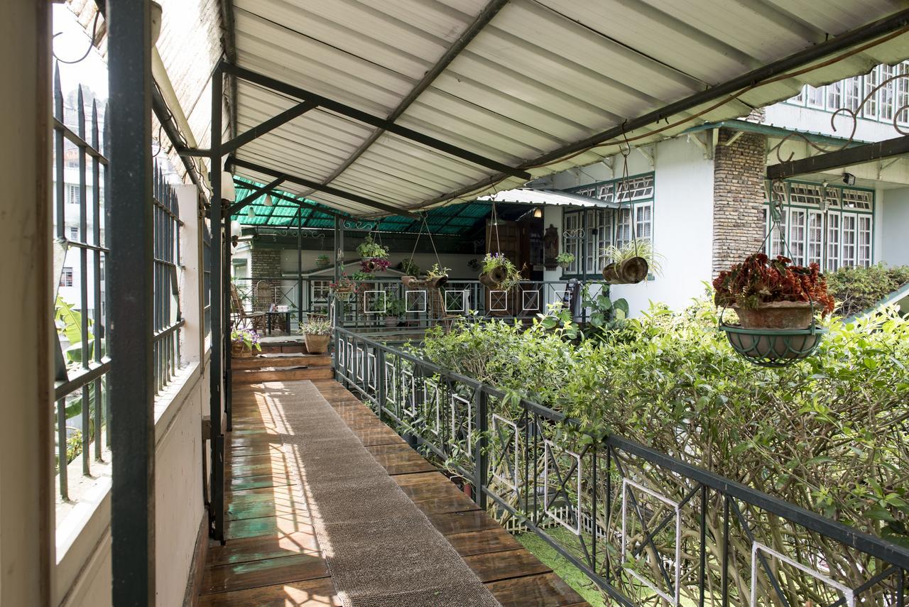 Oyo 2402 Hotel Highwinds 실롱 외부 사진