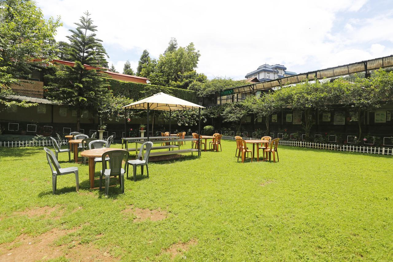 Oyo 2402 Hotel Highwinds 실롱 외부 사진