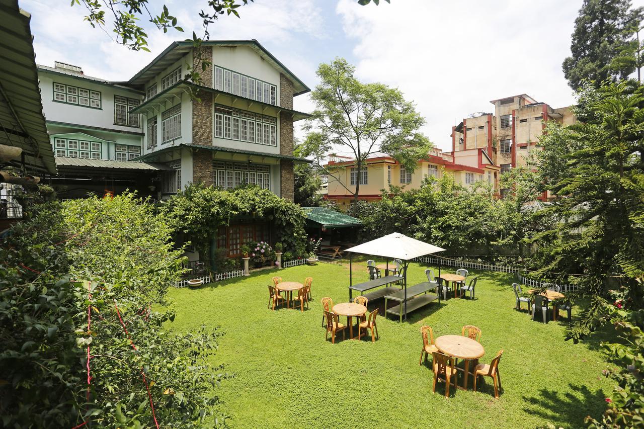Oyo 2402 Hotel Highwinds 실롱 외부 사진